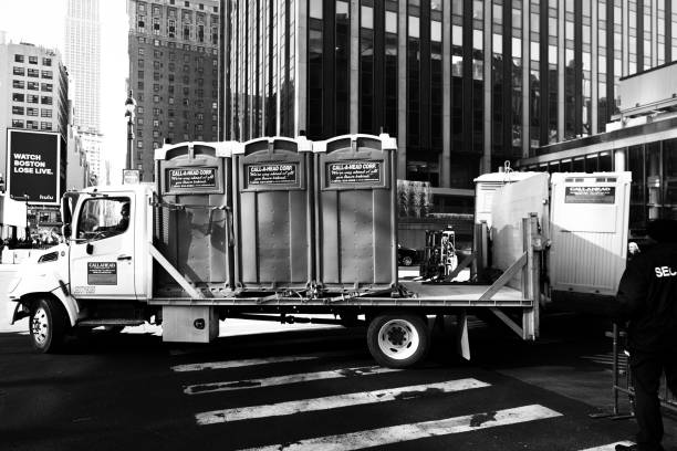 Best Portable toilet rental cost  in Garden City, MI